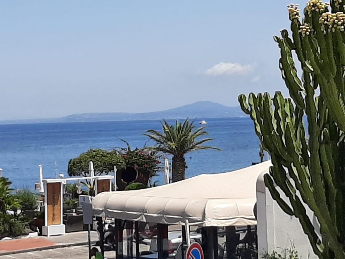 La Terrazza Dell^Ippocampo #Seaview Apartment Ischia Kültér fotó