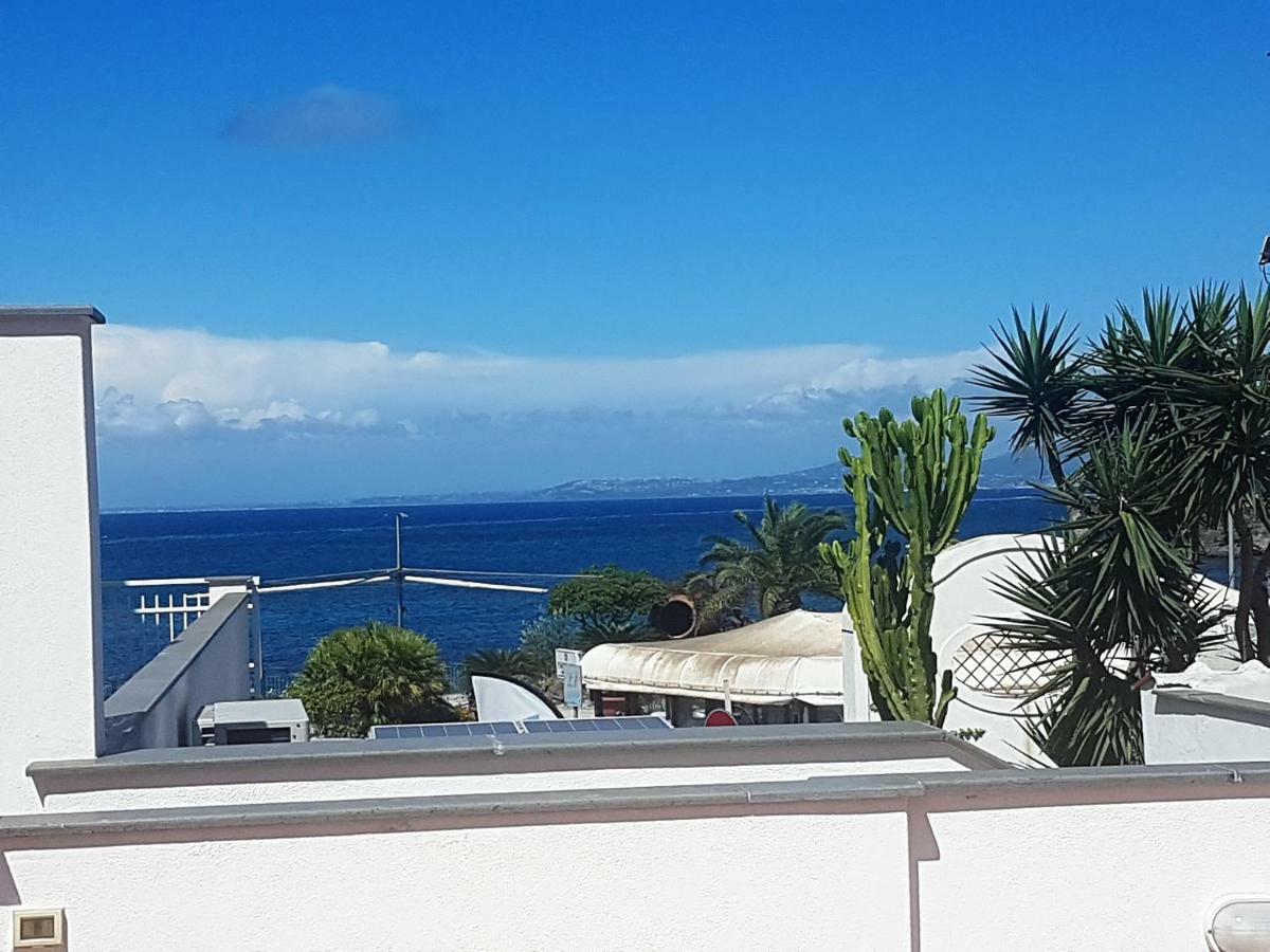 La Terrazza Dell^Ippocampo #Seaview Apartment Ischia Kültér fotó